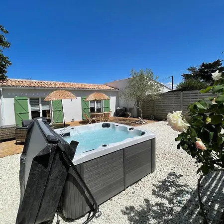 Les Rethaises Holiday home *